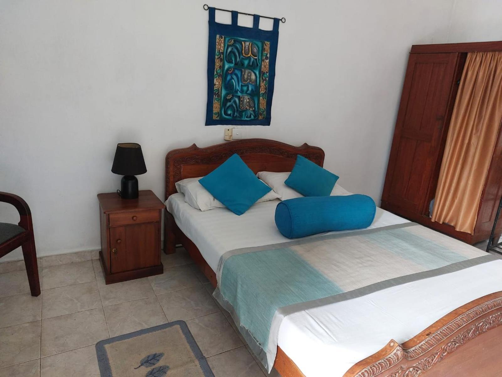 Ranveli Beach Hotel Dehiwala-Mount Lavinia Екстериор снимка