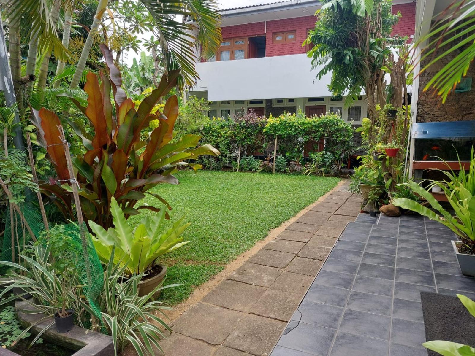 Ranveli Beach Hotel Dehiwala-Mount Lavinia Екстериор снимка